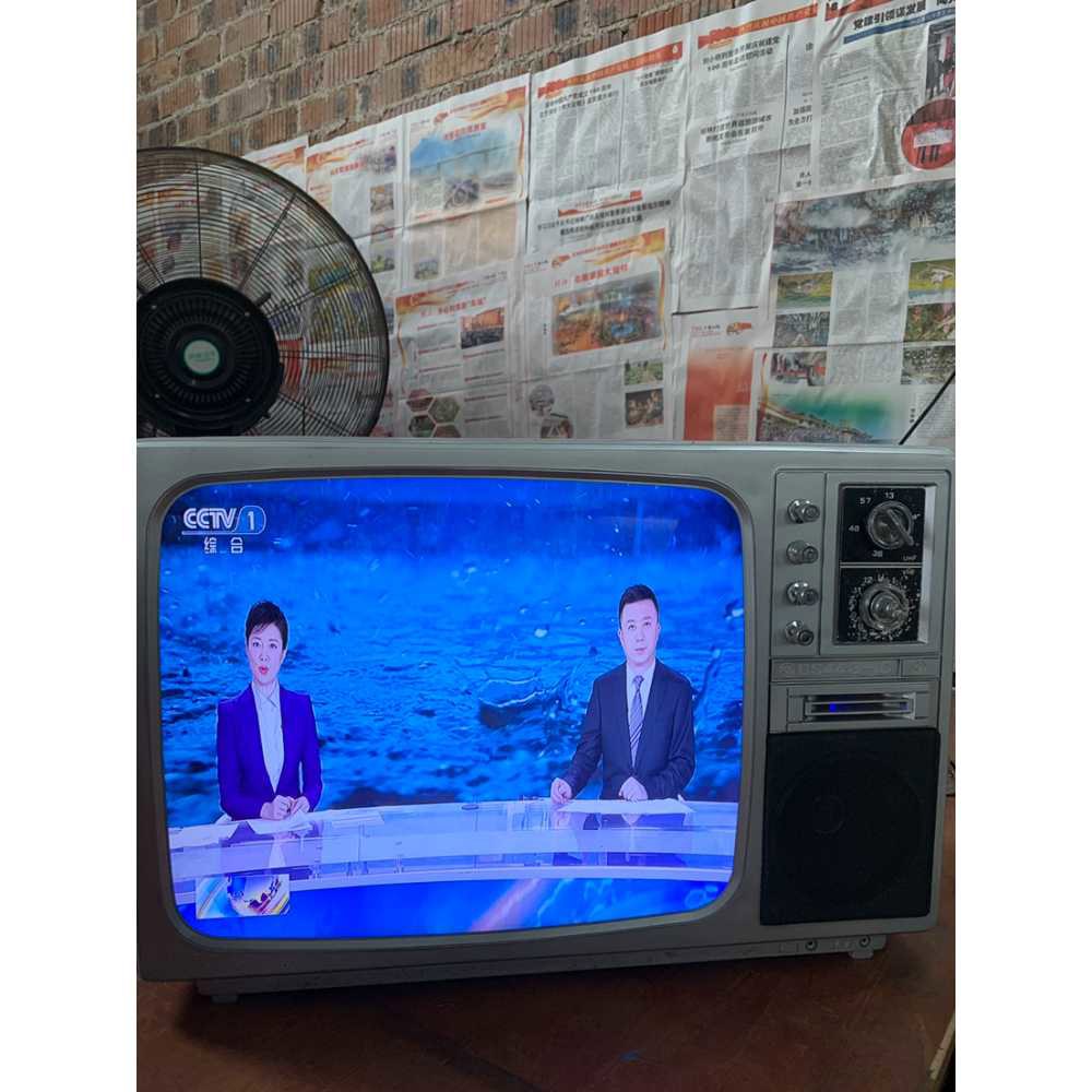 브라운관TV 레트로 아날로그 옛날 테레비 실버 흑백 USB 디자인 구식 14인치 컬러 TV 변경 (외관 변경은 기존 버전 그대로) : 브라운슈퍼마켓
