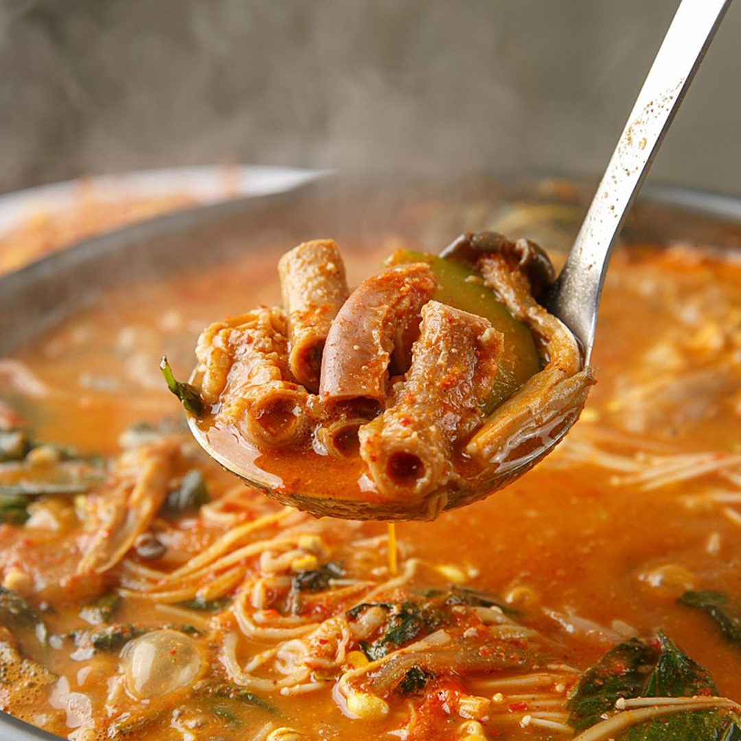 진짜 맛있는 얼큰한 소 곱창전골 : 닷근이네