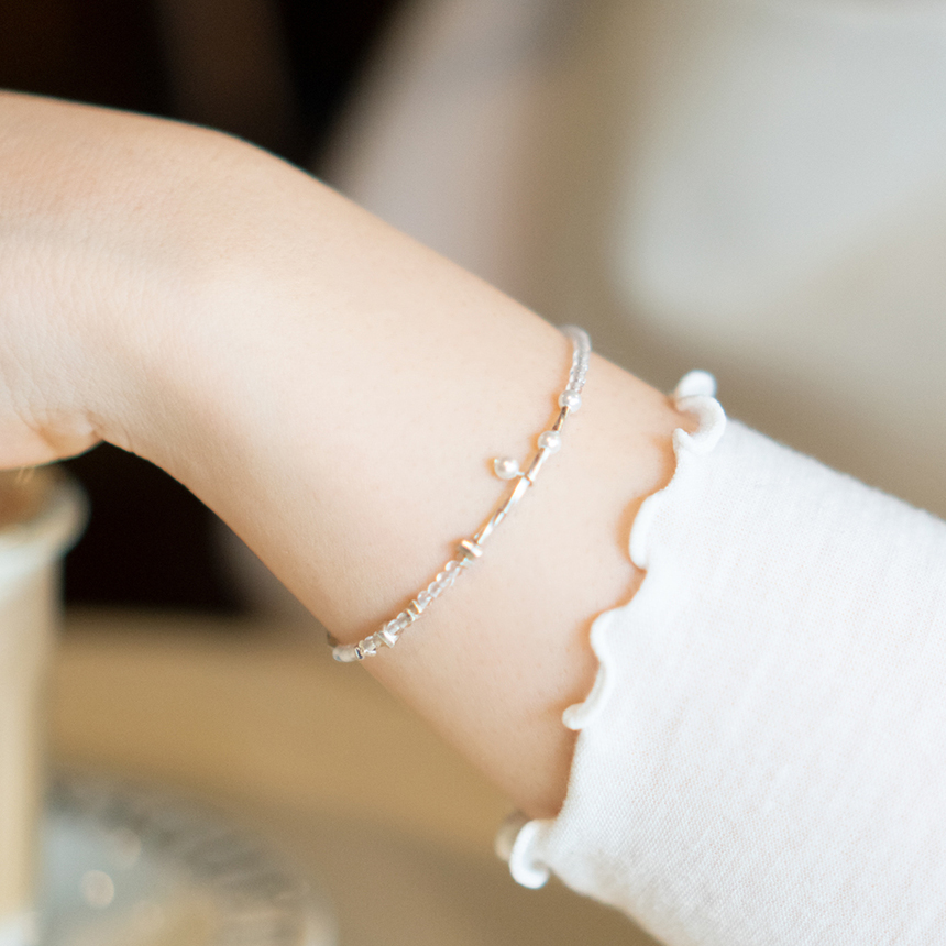Misty Moonlight Bracelet 실버 백수정 원석팔찌 : 디오브제 DE OBJET
