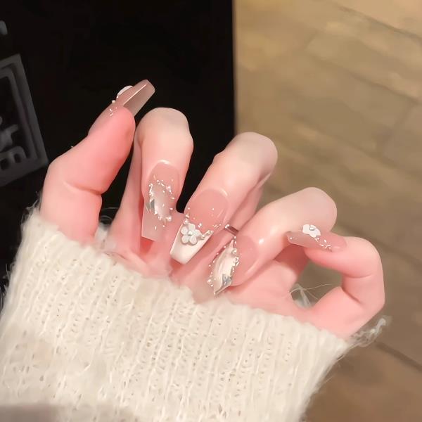 드림드랍 손톱 스티커 착용 : 제케유통
