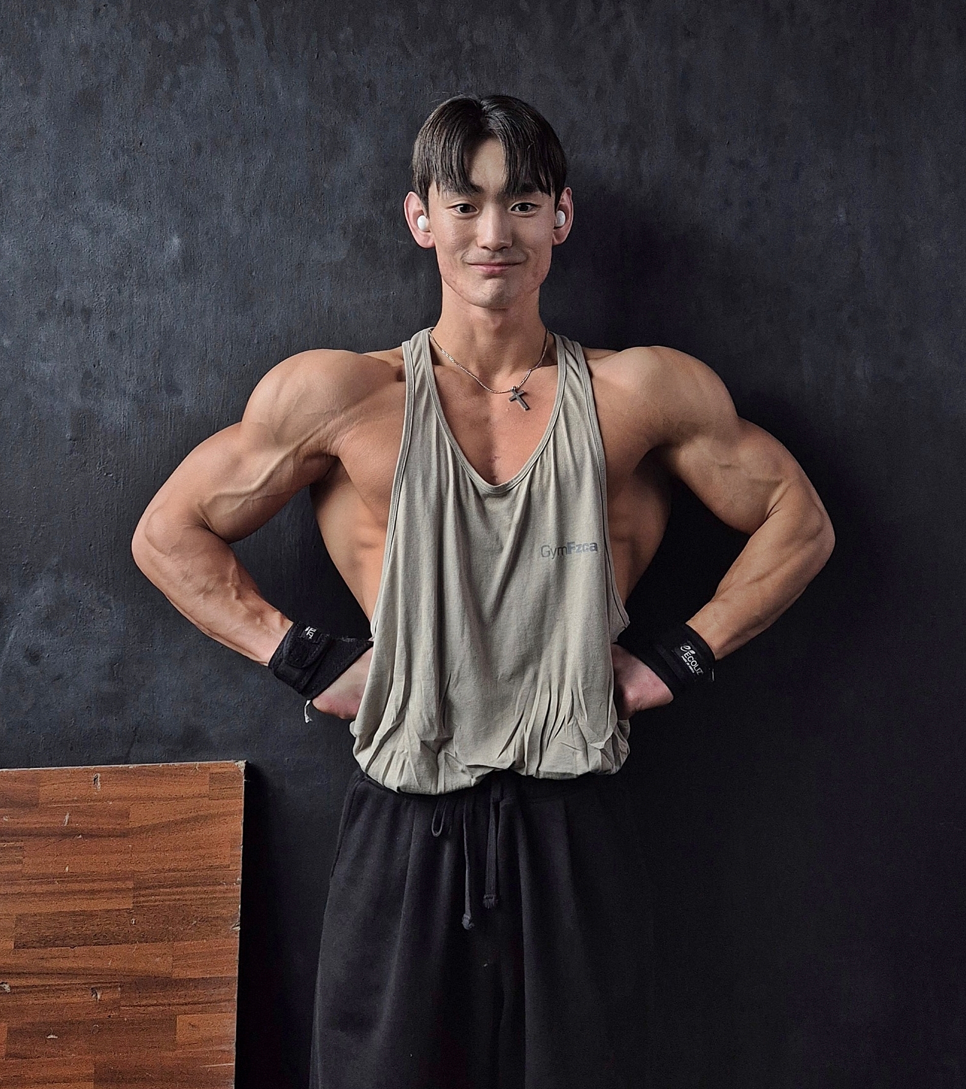 [FZCA] GYM 기본 나시 (6컬러) 헬스나시 짐웨어 민소매 헬스복 : 피지코어패럴