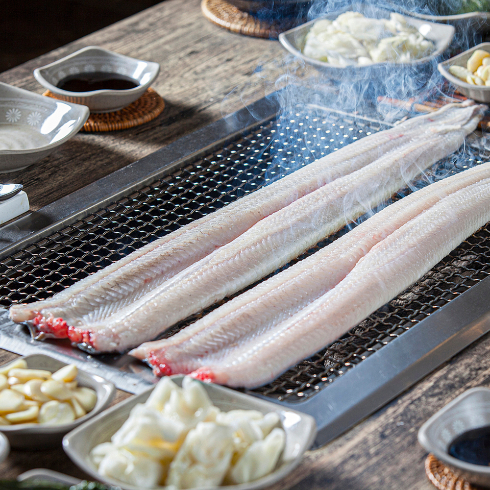 산지1% 토종 자포니카 풍천 민물 장어 1kg(손질 후 700g) 초생강 소스2종 서비스 : 미식탁 스토어