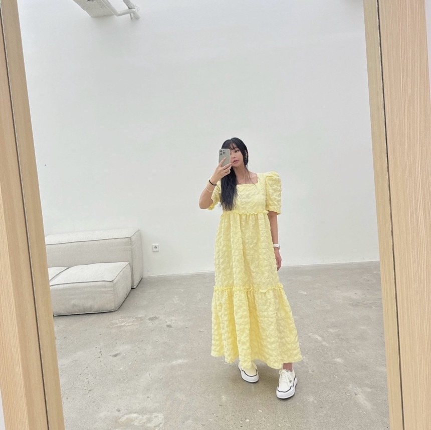 마르 엠보 롱 원피스 (4color) : 르누엘