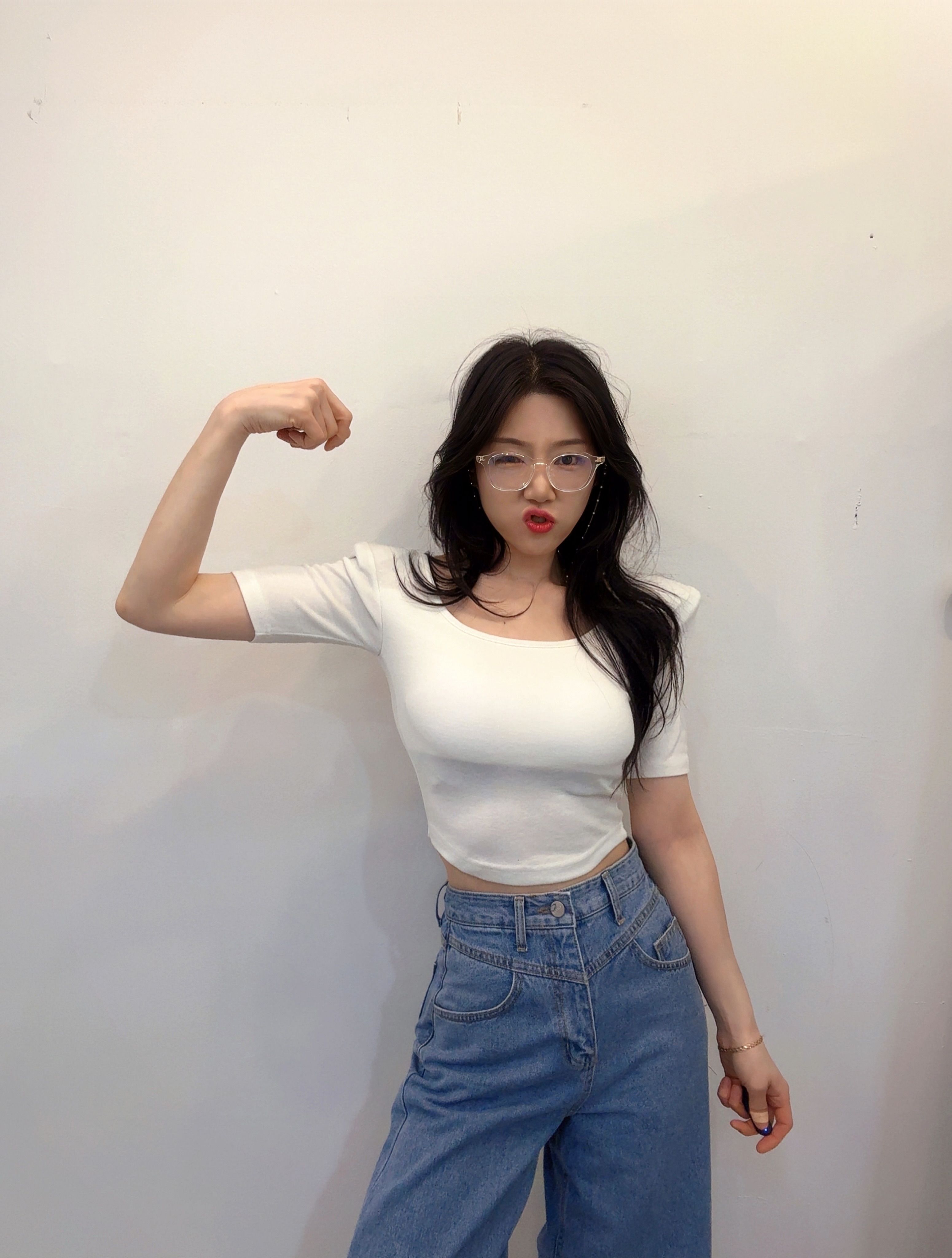미스도 베이직 유넥 어깨패드 캡내장 반팔 크롭 티셔츠 : 미스도