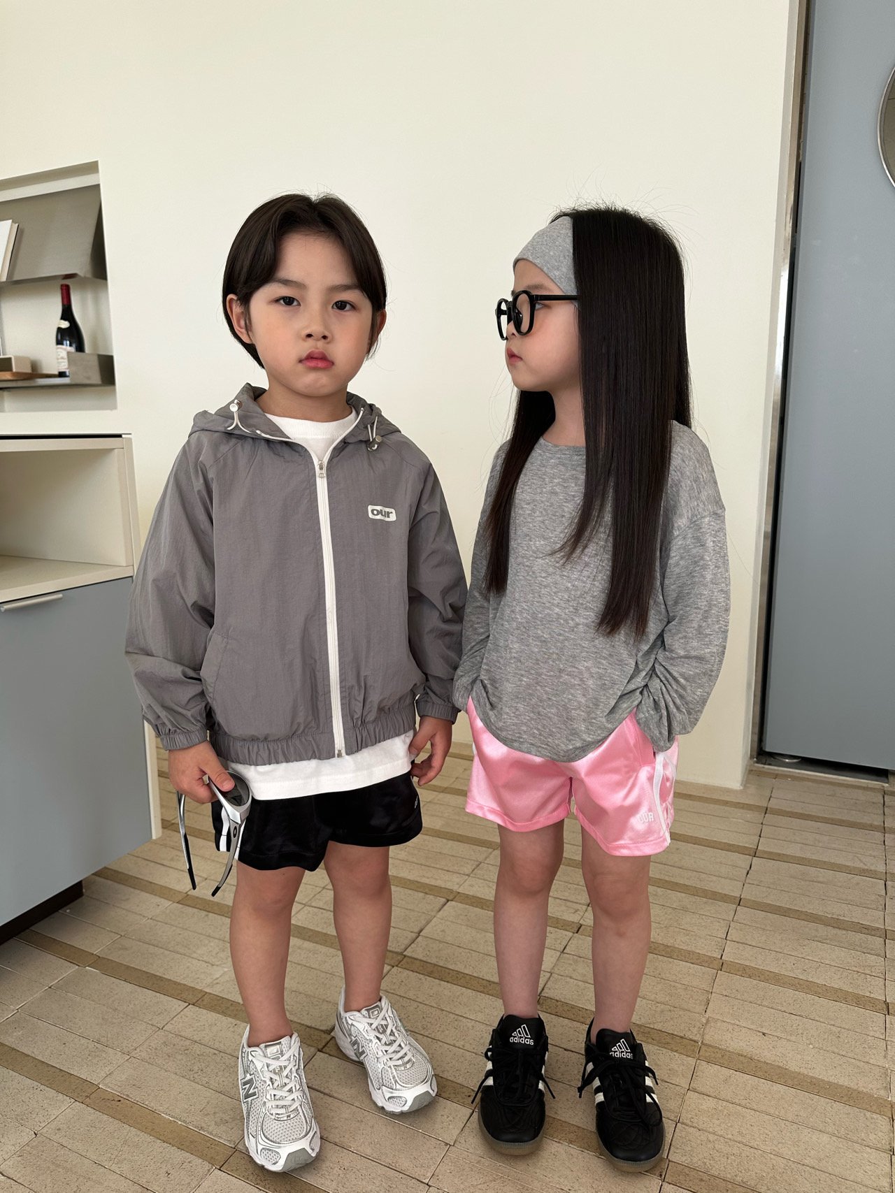 [뿌니마켓] 25여름 아워 아동복 하의 조거 데님 청 반바지 초등학생 키즈 어린이집 등원룩 모음전 봄 여름 가을 겨울 주니어 : 뿌니 마켓