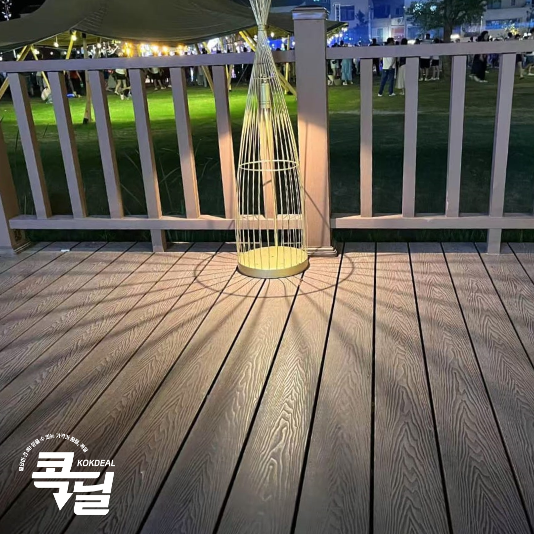 콕딜 20T 합성목재 데크 셀프시공 방부목 대체 솔리드형 140x2400 다크브라운 : 콕딜컴퍼니