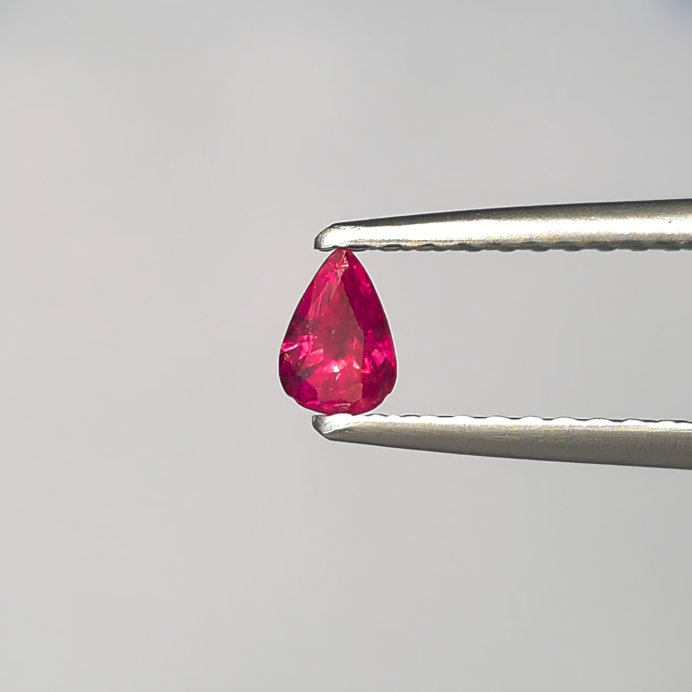 루비 0.23ct - 파도의 보석 5대 보석 : 파도의 보석
