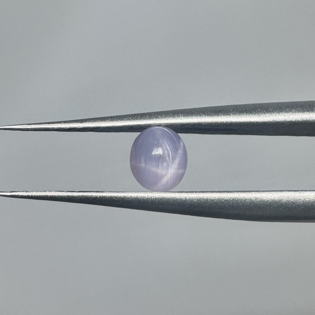 0.44ct 미처리 퍼플 스타 사파이어 오벌 캐보션 : 천체의 공식