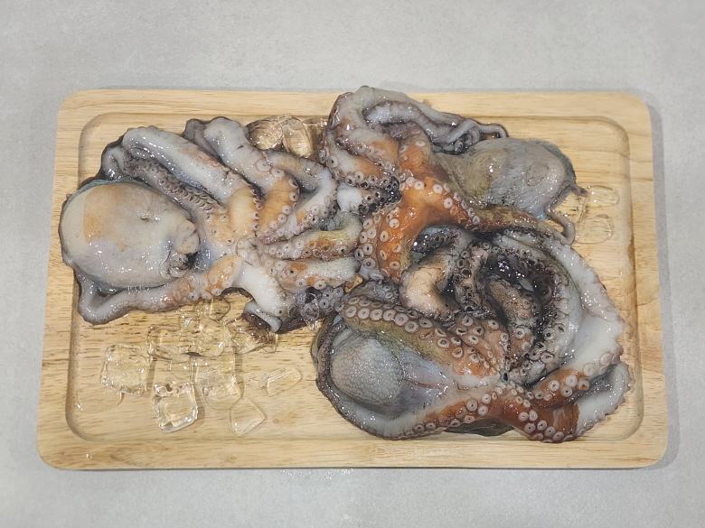 통통 돌문어 1kg : 수산물 사장님