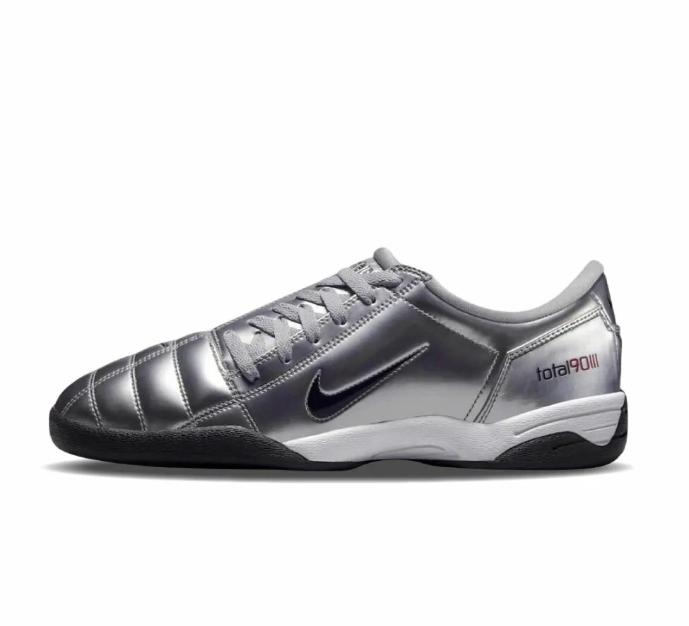 NIKE 나이키 토탈 90 3 메탈릭 실버 앤 블랙 남여공용 커플 운동화 HJ9351-002 : 마이풋스타