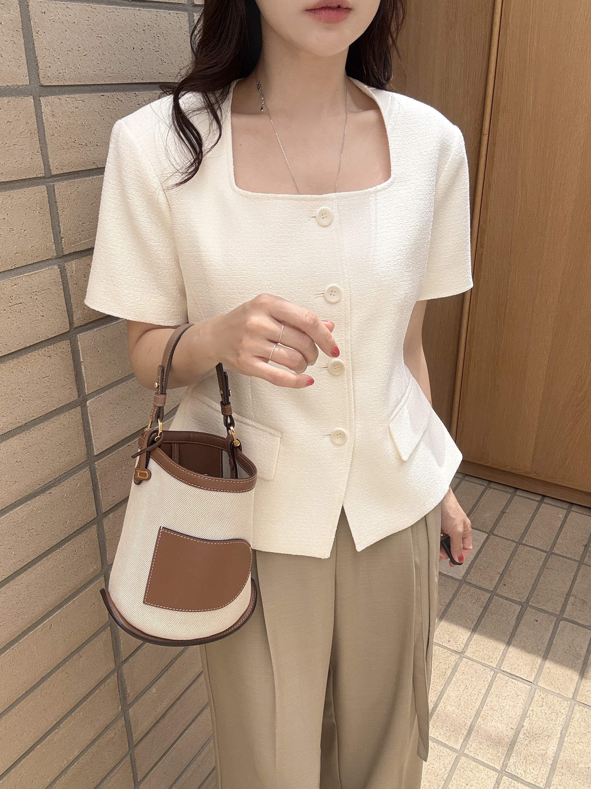 [더봄]아르 스퀘어넥 반팔 자켓 2color : 더봄