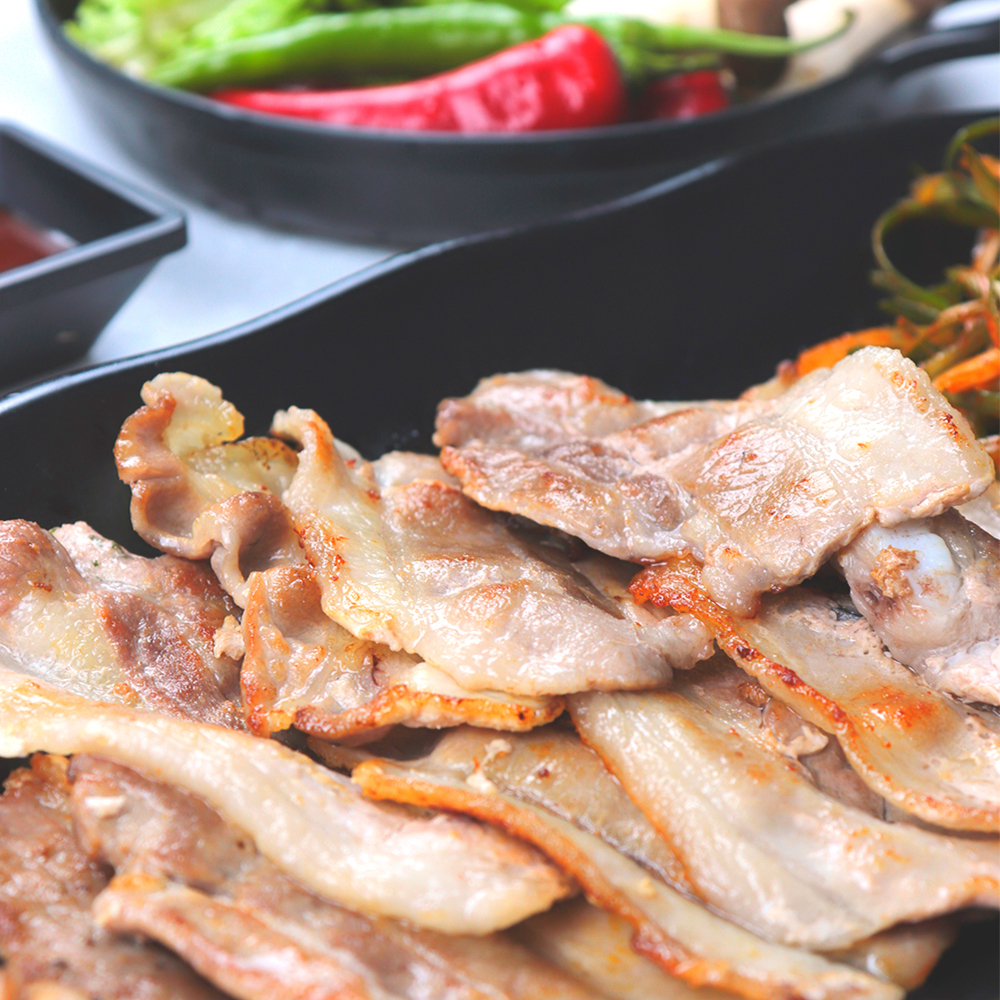 [캠핑 폭탄가]국내산 한돈 냉동 대패삼겹살 500g/ 냉삼 캠핑요리 삼겹살 : 해와바다