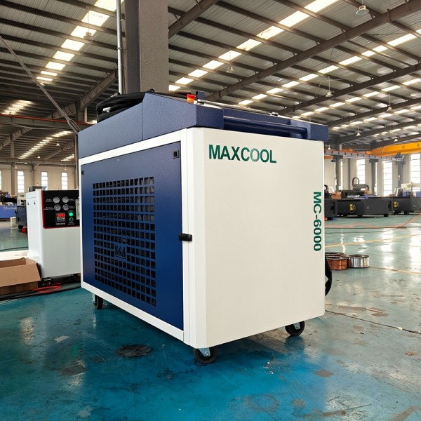 알루미늄 강철 용접 MC-6000를  Maxcool 섬유 레이저 청소 기계 2000w : 올앤굿굿