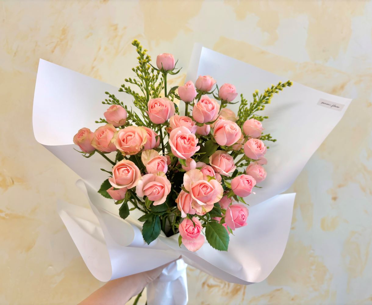 생화꽃다발 장미 해바라기 결혼기념일 생일 졸업식 꽃배달 택배 퀵 : 고민하다지은꽃집